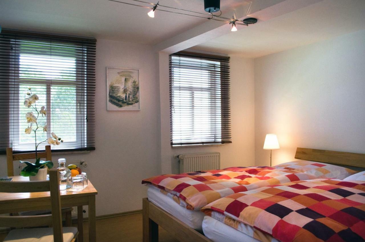 Gaestezimmer Der Adler Wirtschaft Hattenheim Exteriör bild